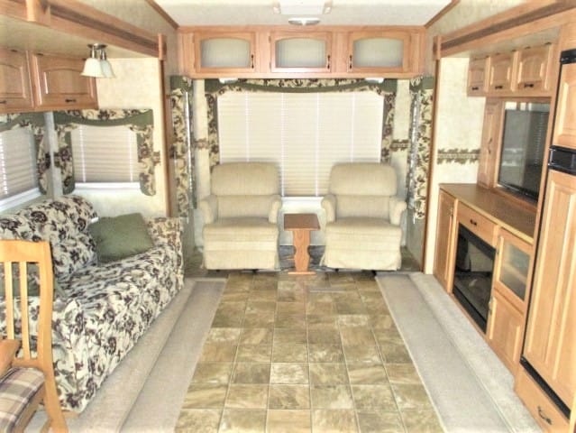 Search Jack's Campers Sold Inventory